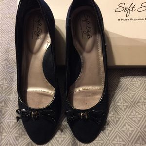 Kenneth Cole Reaction- Stone design- Sz 6.5 Flats